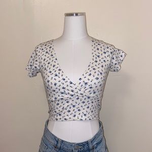 White Ditsy Blue Floral Crop Top Amara Short Sleev